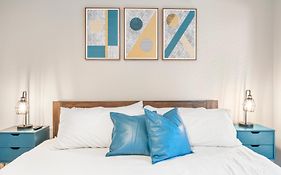 Soco Chic Apartment Suites Close To Downtown